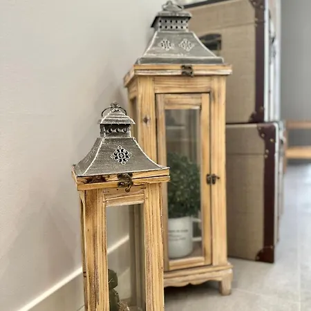 Loft 18 Beachfront Center Апарт-отель Марбелья