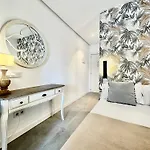 Lägenhetshotell Loft 18 Beachfront Center 3*