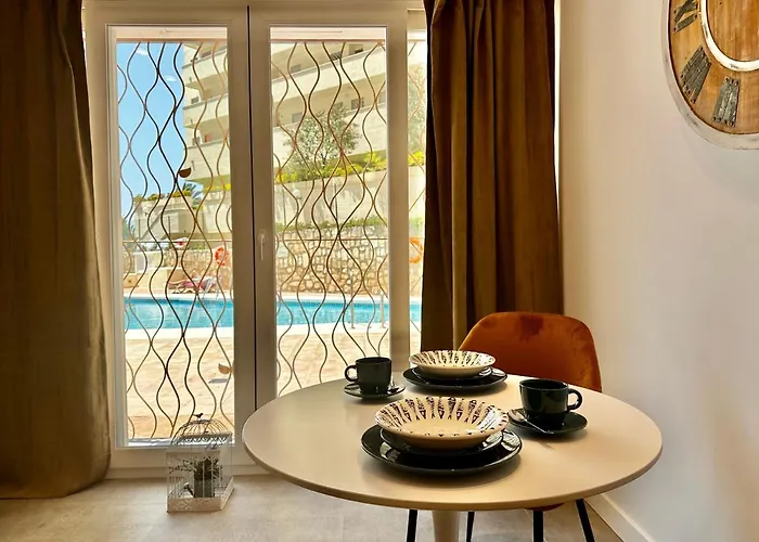 Loft 18 Beachfront Center 公寓式酒店