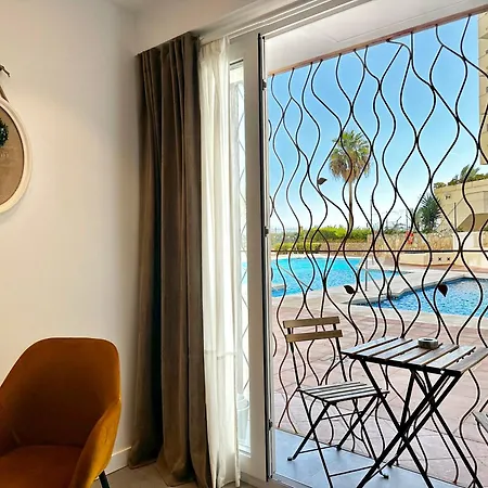 아파트호텔 Loft 18 Beachfront Center 마르베야