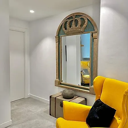 Loft 18 Beachfront Center 3*