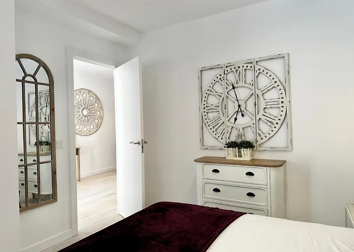 Loft 18 Beachfront Center