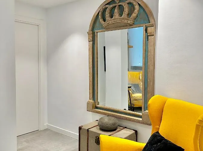 Loft 18 Beachfront Center Apartahotel Marbella