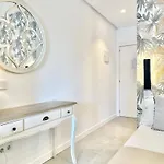 מלון דירות Loft 18 Beachfront Center מארבלה