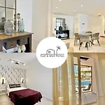 Loft 18 Beachfront Center Μαρμπέλλα