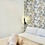 Loft 18 Beachfront Center Ξενοδοχείο με διαμερίσματα